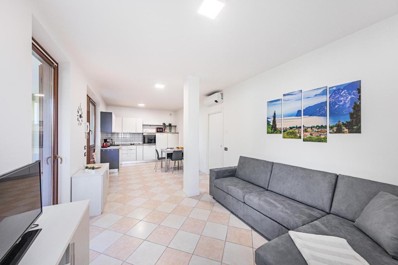 I Ciliegi 1-09 Con Piscina By Wonderful Italy Apartment Desenzano del Garda Exterior photo