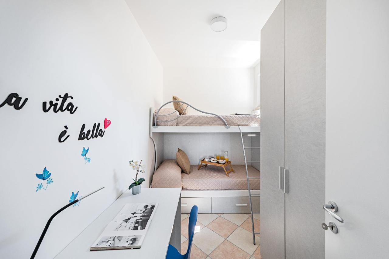 I Ciliegi 1-09 Con Piscina By Wonderful Italy Apartment Desenzano del Garda Exterior photo